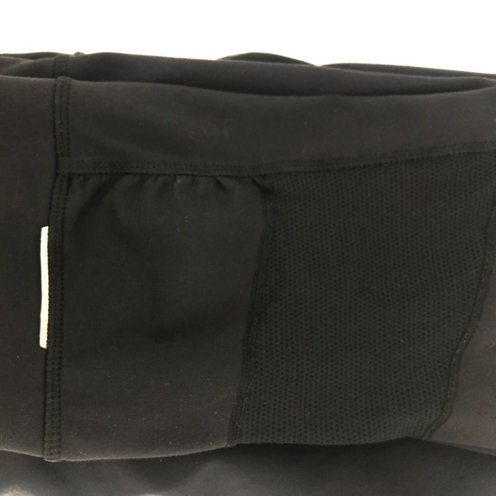 Athleta Stride Bare to Run Reflective Trim Knicker - Picture 7 of 13